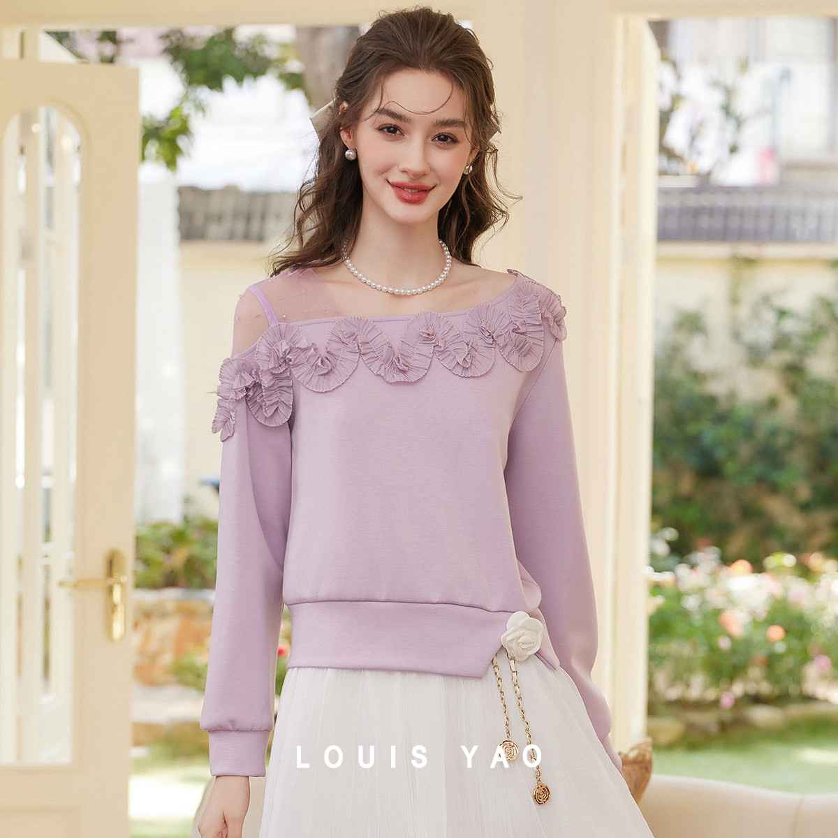 LOUIS YAO Sweet Irregular Neck - Plant Parent Hoodie recensie en prijs